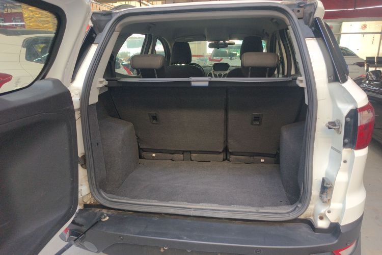 福特 翼搏 2013款 1.5L 自动风尚型机舱底盘23