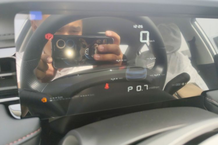 荣威i5 2023款 1.5L CVT豪华版中控内饰14