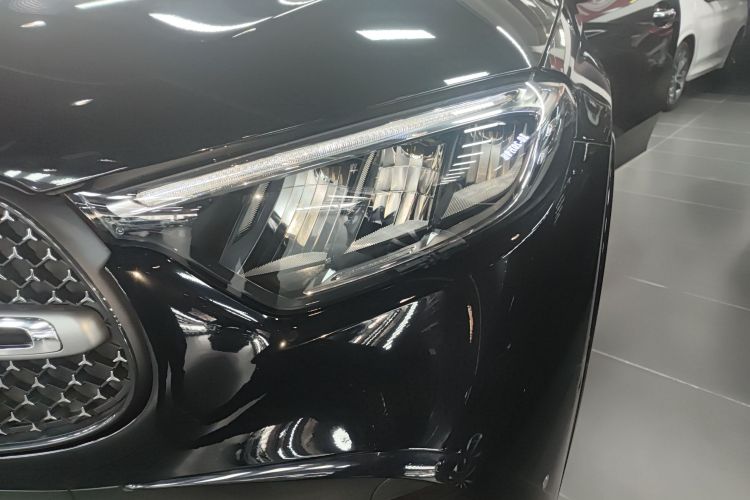 奔驰GLC 2023款 GLC 260 L 4MATIC 豪华型 5座局部细节36