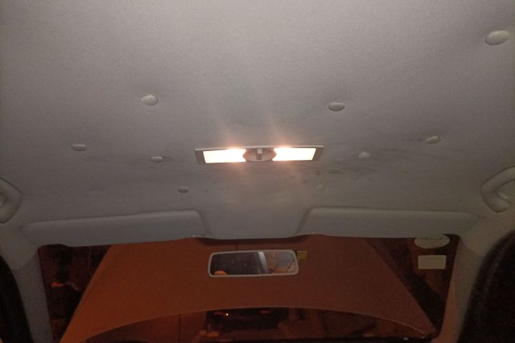 大众 朗逸 2013款 改款经典 1.6L 自动风尚版中控内饰22