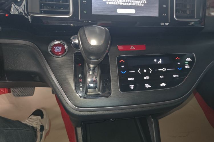 本田 艾力绅 2016款 2.4L 至尊版中控内饰18