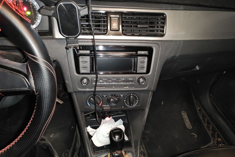 斯柯达 昕锐 2019款 1.5L 自动舒适版 国V中控内饰16