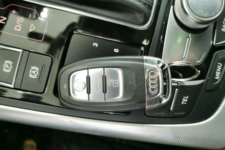 奥迪A6L 2016款 45 TFSI quattro 运动型中控内饰11