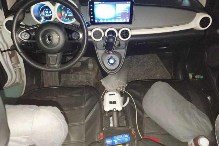 欧拉黑猫 2021款 301km 基础型中控内饰7002