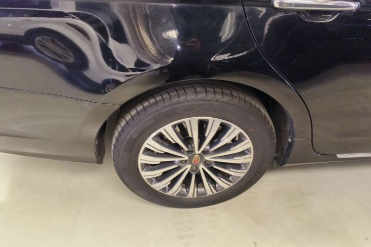 红旗H7 2019款 1.8T 舒适版车身外观6008