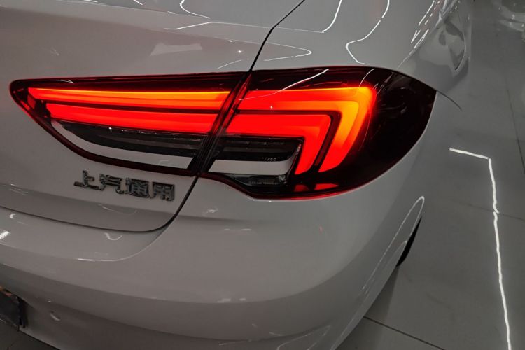 别克 君威 2020款 552T 精英型车身外观6001