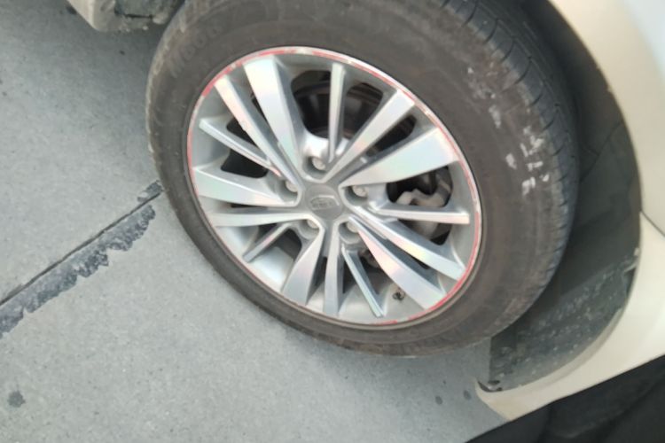 吉利汽车 帝豪 2018款 1.5L 手动向上互联版车身外观10