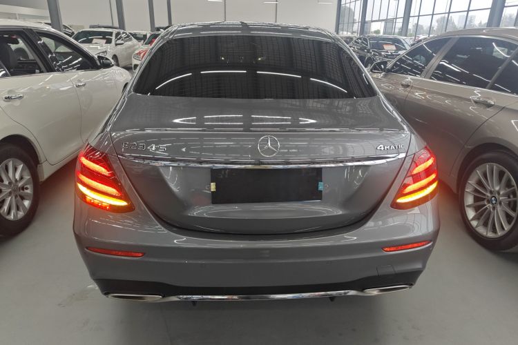 奔驰E级 2018款 E 200 L 运动型 4MATIC车身外观6