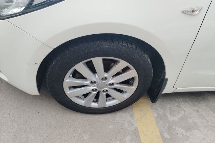 起亚K3 2013款 1.6L 自动GL车身外观6007