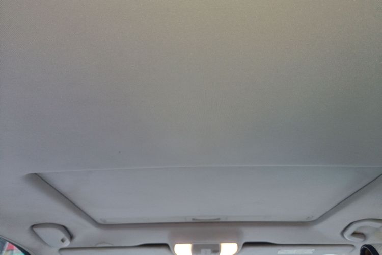 奔驰E级 2014款 E 260 L 运动型中控内饰22