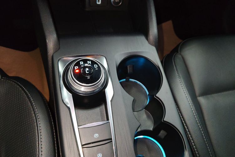 福特 福克斯 2020款 两厢 EcoBoost 180 自动锋耀型局部细节18