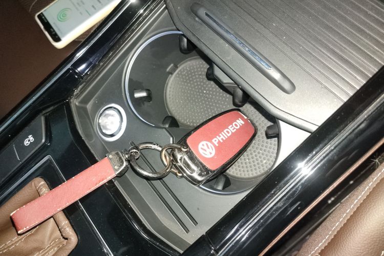 大众 辉昂 2021款 380TSI 豪华版中控内饰11