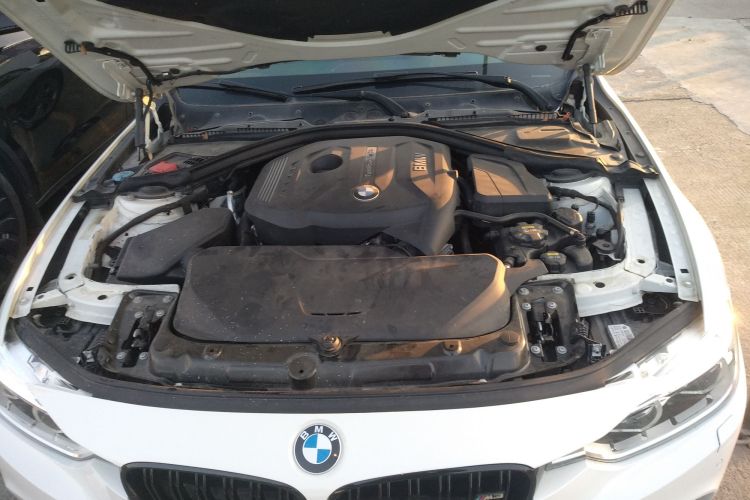 宝马3系 2017款 320Li M运动型局部细节24