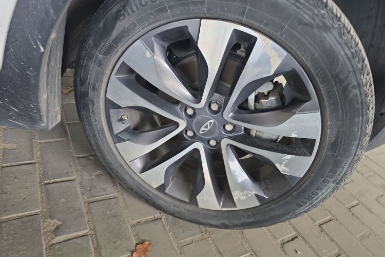 奇瑞新能源 瑞虎e 2019款 纵享版车身外观6006