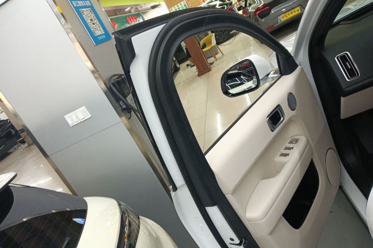 理想汽车 理想L6 2024款 Max中控内饰7007