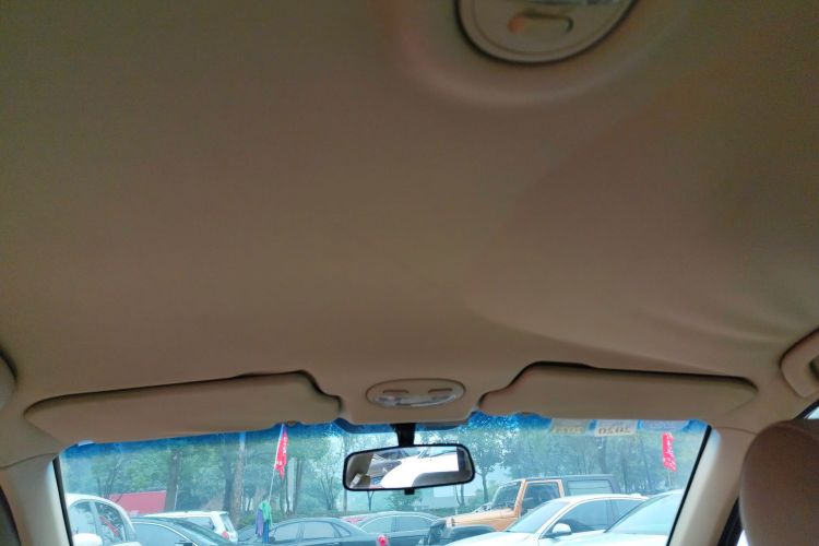 别克 凯越 2013款 1.5L 自动经典型中控内饰22