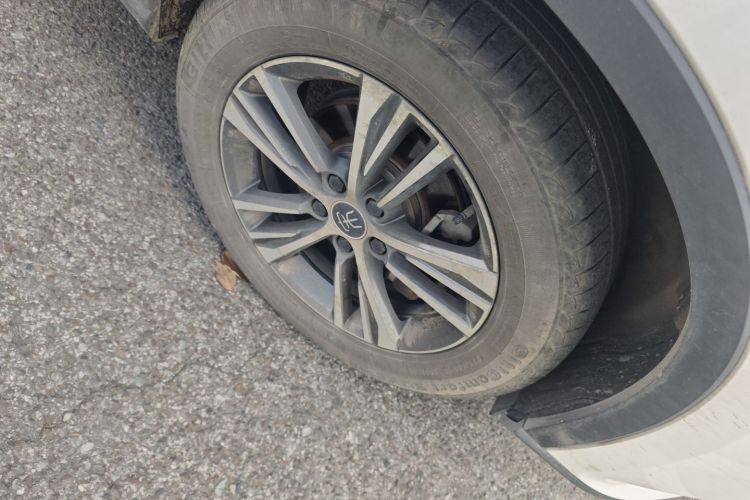 比亚迪 宋Pro 2019款 1.5T 自动尊贵型车身外观10