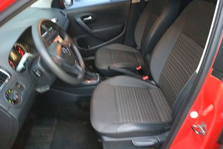 大众 Polo 2014款 1.6L 自动舒适版中控内饰19