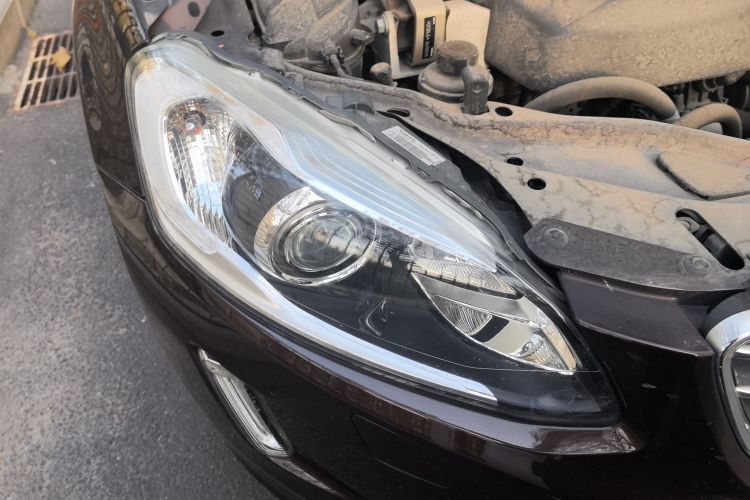 沃尔沃XC60 2017款 T5 AWD 智进版车身外观8