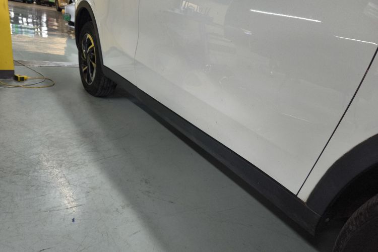 哪吒汽车 哪吒V 2021款 长续航娱乐版升级型局部细节9001