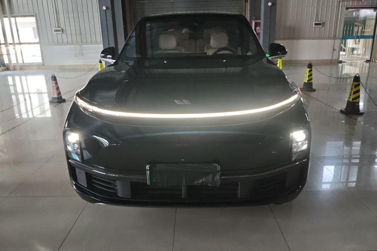 理想汽车 理想L8 2023款 Pro车身外观6001