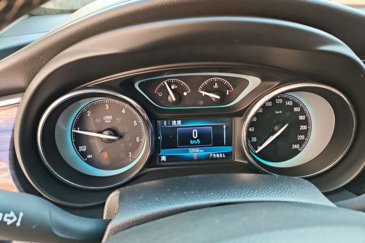 别克 昂科威 2017款 20T 两驱豪华型中控内饰14