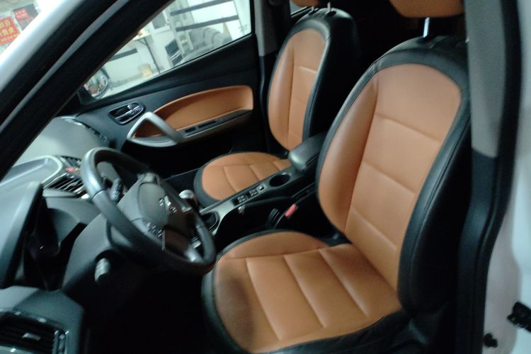 海马S5 2016款 1.6L 手动豪华型科技版局部细节19