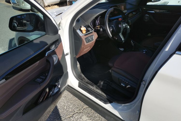 宝马X1 2021款 sDrive25Li 领先型中控内饰7003