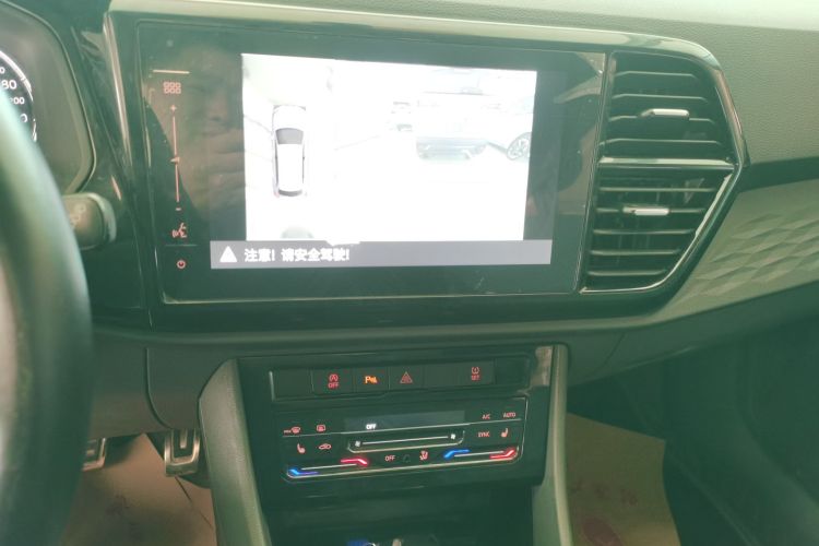 捷达VS7 2020款 1.4T 自动荣耀型中控内饰16