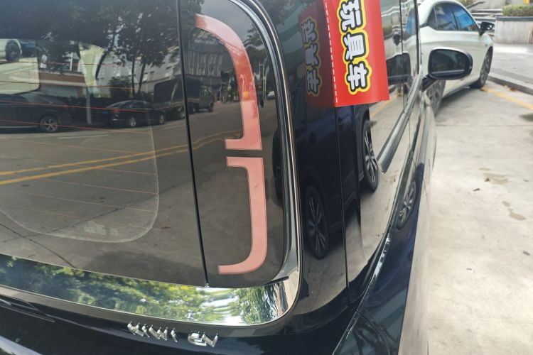 宝骏KiWi EV 2023款 大疆版 磷酸铁锂车身外观9