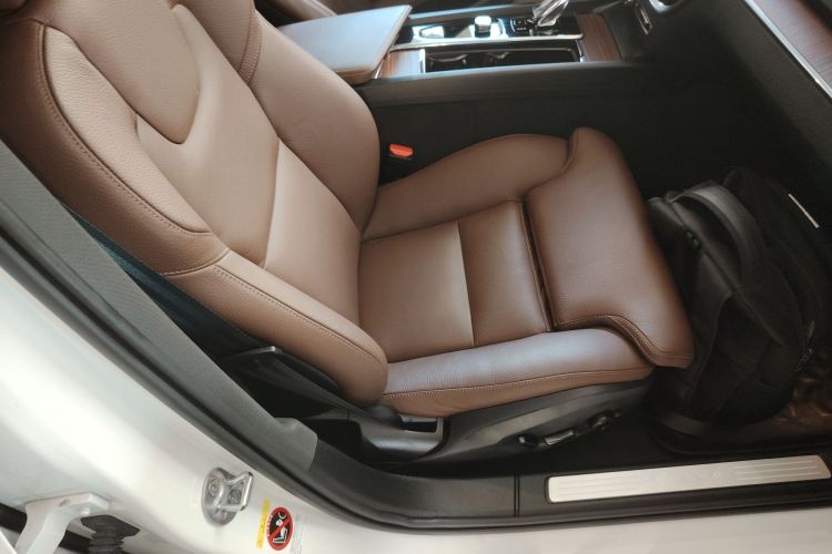 沃尔沃V60 2024款 B5 智远豪华版局部细节41