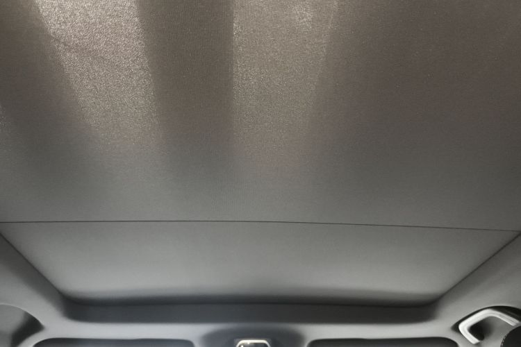 吉利汽车 吉利牛仔 2025款 1.5TD 潮玩版中控内饰22