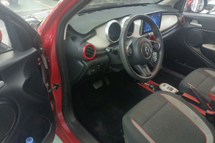 欧拉黑猫 2019款 301km 标准版中控内饰7003