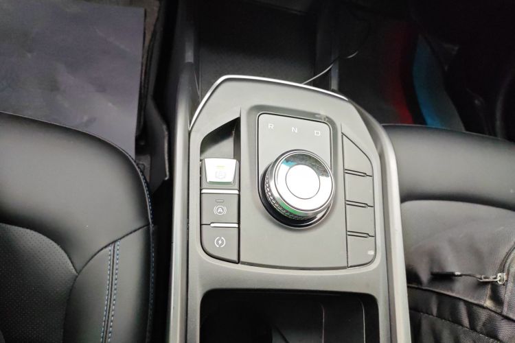 吉利汽车 帝豪新能源 2022款 EV Pro 网约版 磷酸铁锂中控内饰18