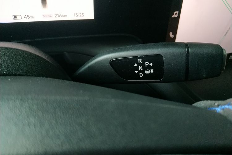 小鹏P7 2022款 480N+局部细节18