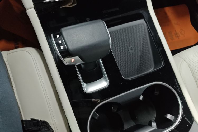 理想汽车 理想ONE 2020款 增程6座版局部细节18