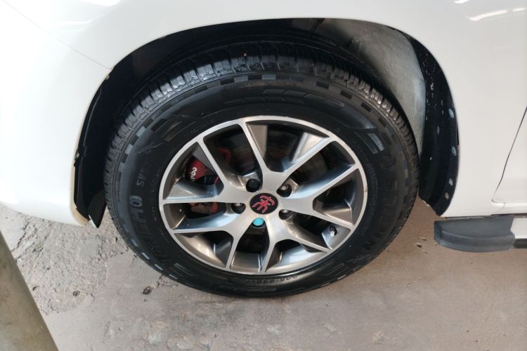 比亚迪 宋 2016款 盖世版 1.5TID 自动精英型车身外观6001