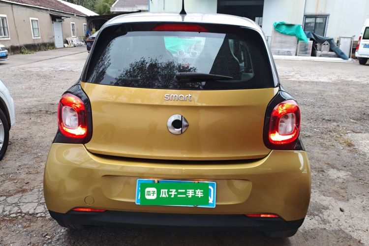 smart forfour 2016款 1.0L 52千瓦灵动版车身外观6004