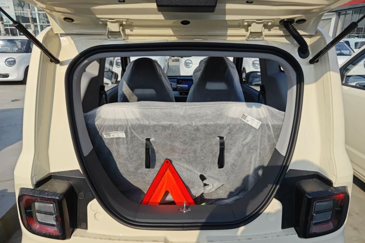 吉利银河 熊猫 2025款 210km 元气熊机舱底盘23