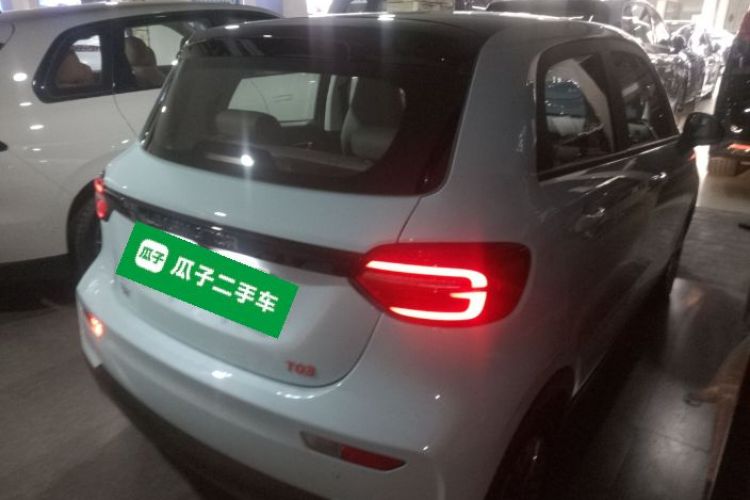 零跑汽车 零跑T03 2025款 403舒享版车身外观7