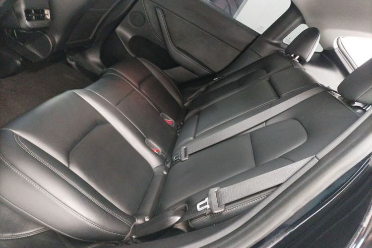 特斯拉 Model Y 2022款 改款 后轮驱动版中控内饰21