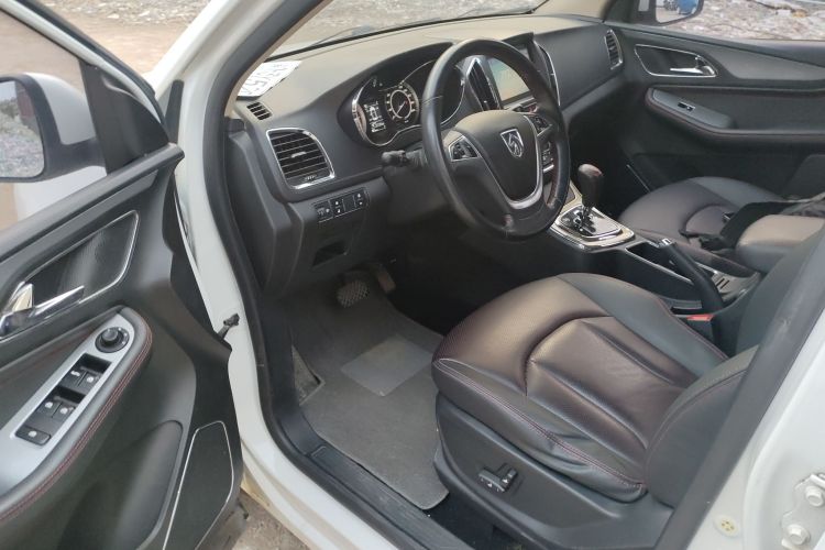 宝骏560 2016款 1.8L iAMT豪华型中控内饰20