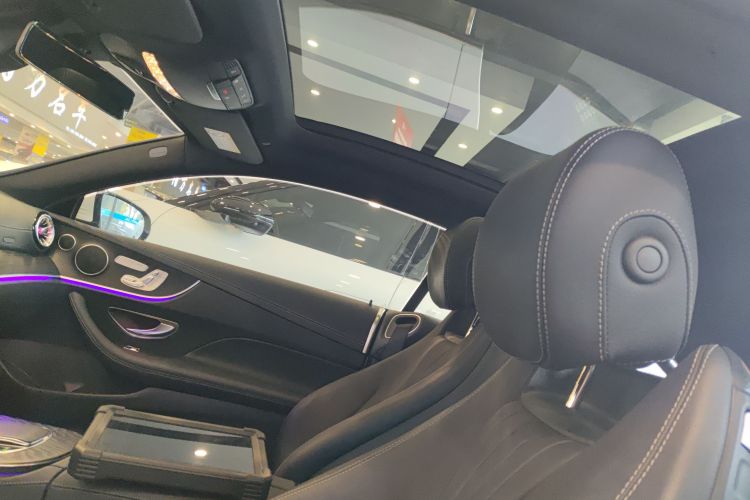 奔驰E级(进口) 2023款 E 300 轿跑车中控内饰22