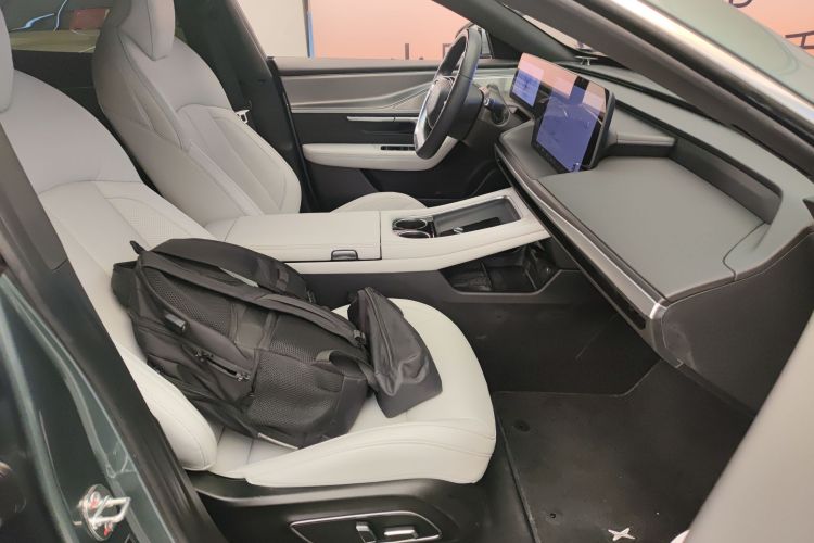 小鹏P7 2023款 P7i 702 Pro局部细节41