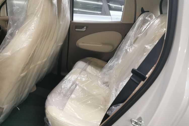 五菱汽车 宏光MINIEV 2025款 四门版 进阶款中控内饰7004