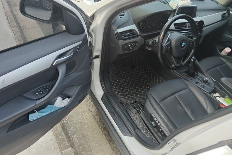 宝马X1 2018款 sDrive18Li 时尚型中控内饰7003