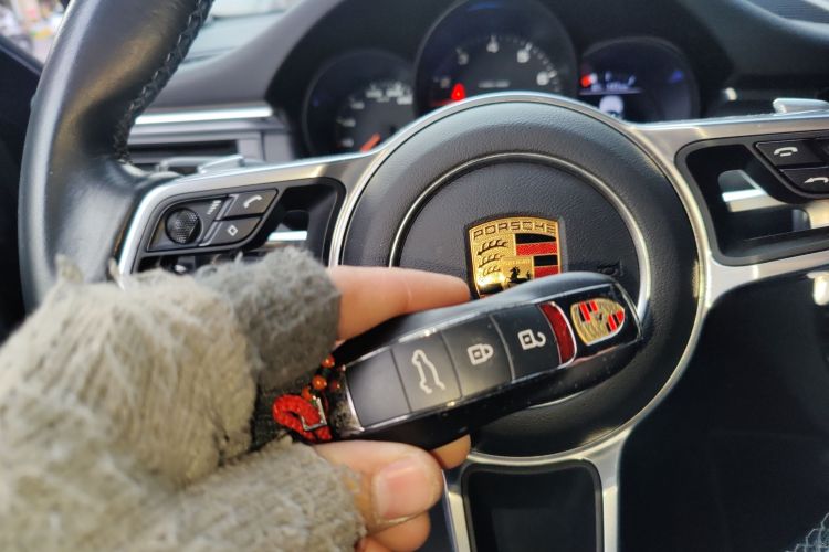 保时捷 2020款 Macan 2.0T中控内饰11