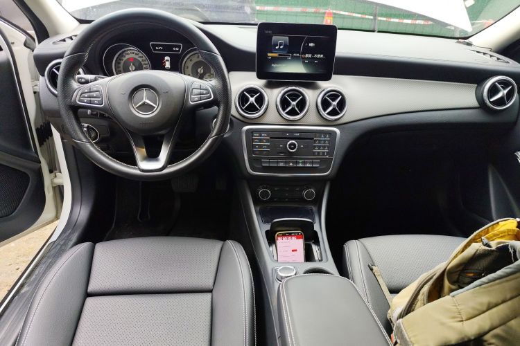 奔驰GLA 2016款 GLA 200 时尚型中控内饰7002