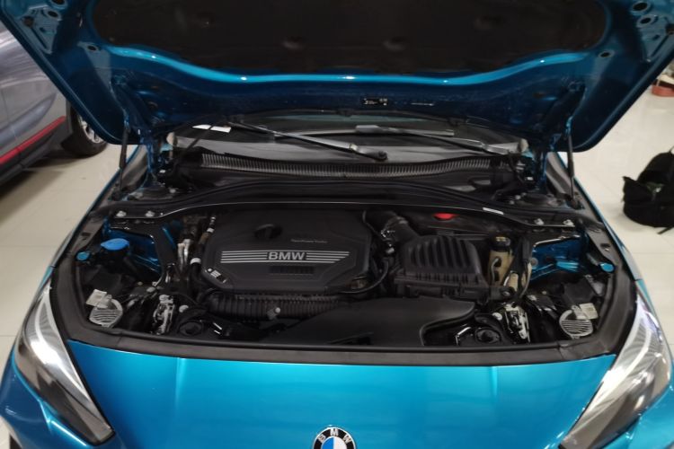 宝马2系(进口) 2021款 225i 四门轿跑车 M运动套装机舱底盘24