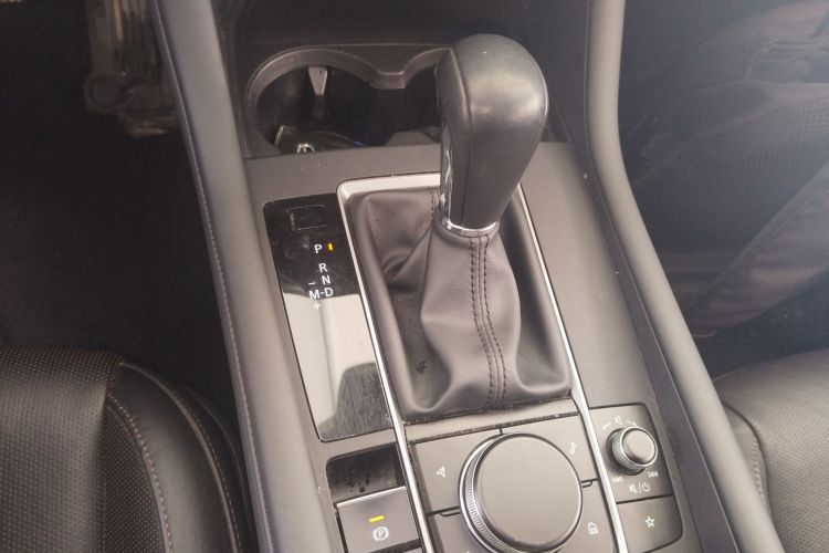 马自达3 昂克赛拉 2020款 1.5L 自动质型版中控内饰18